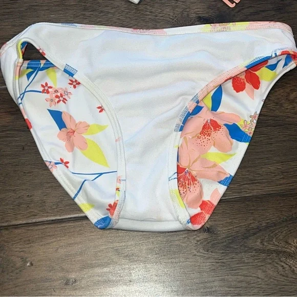 Roxy Girl's Friendly Flower Bralette Set Swimsuit (Big Kids) Size 8 - Picture 6 of 6